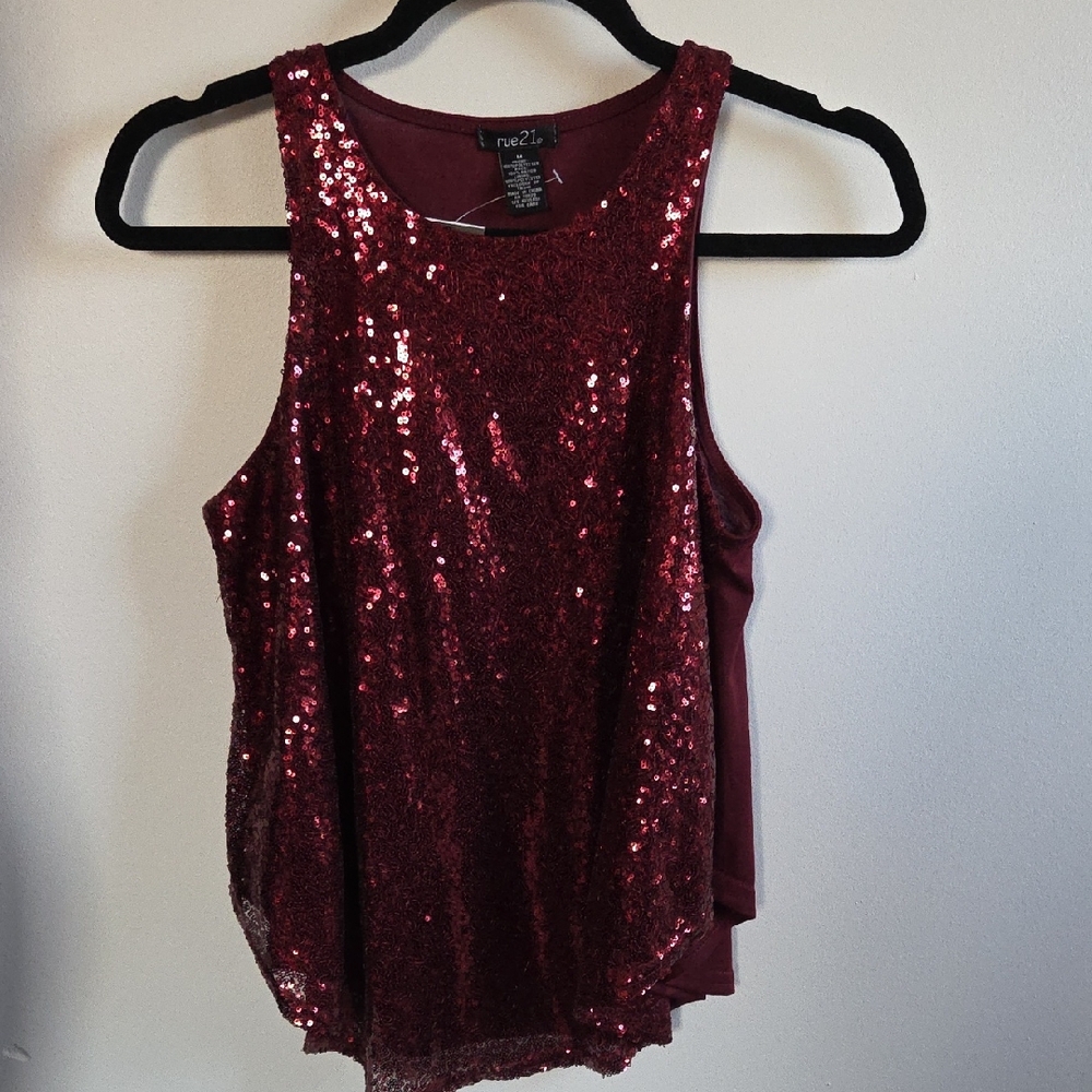 🌻4 For $20🌻Rue21 Sparkling Red Sequin Tank Top